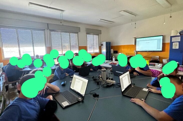 Aula-a-righe-quadretti